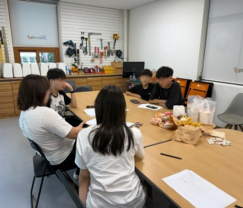 🤝 청소년운영위원회 ‘당근별’ 상반기 기관장간담회 준비 이미지